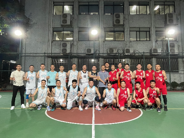 4月13日委机关工会男子篮球队与市政府办公厅开展篮球友谊赛.jpg